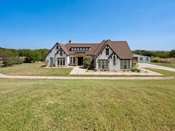 9108 Sirius Lane, Godley, TX 76044