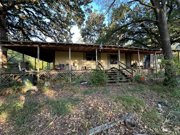 10497 Newell Creek Drive, Quinlan, TX 75474