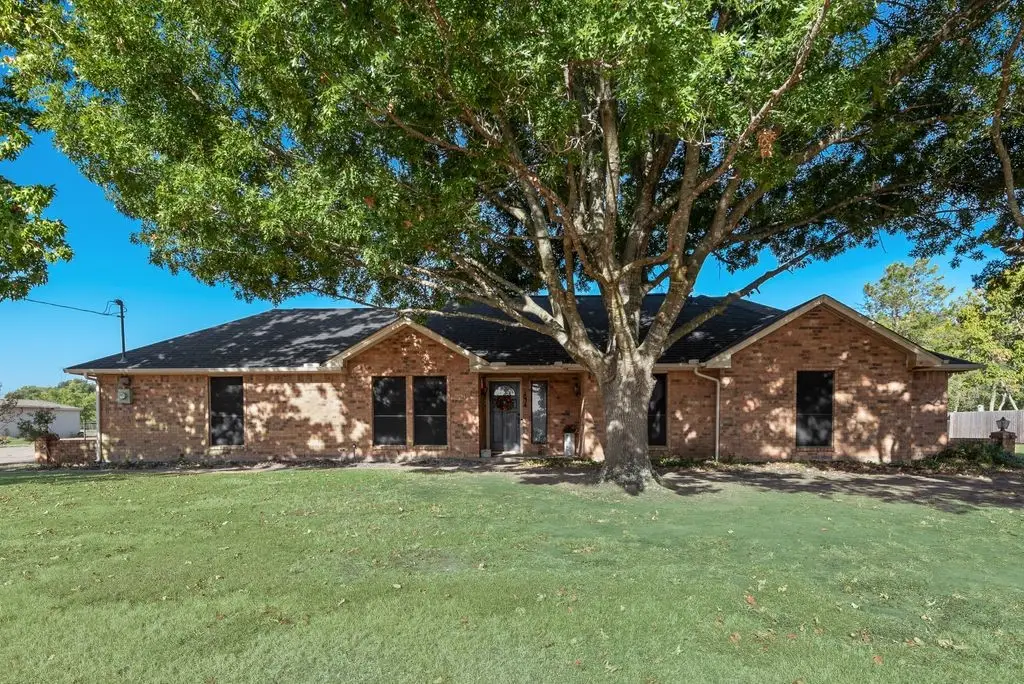 134 Deborde Circle, Red Oak, TX 75154 - #1