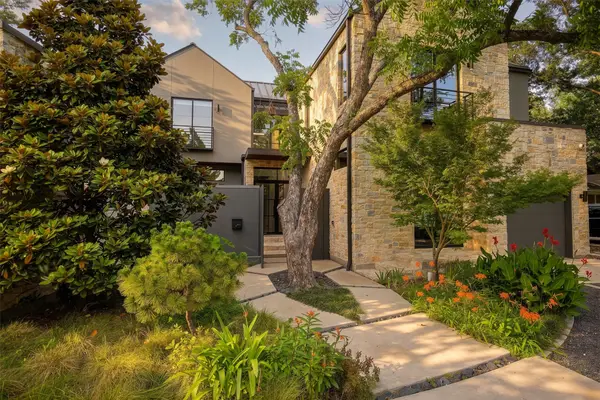 4323 Middleton Road, Dallas, TX 75229