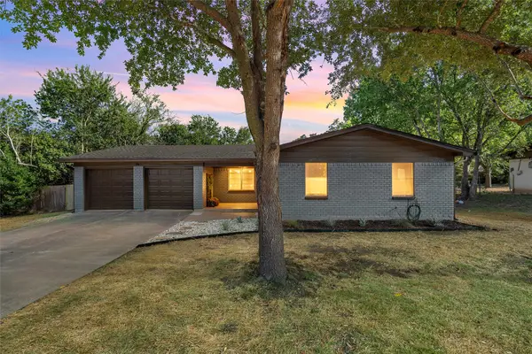 121 E Dawn Drive, Robinson, TX 76706