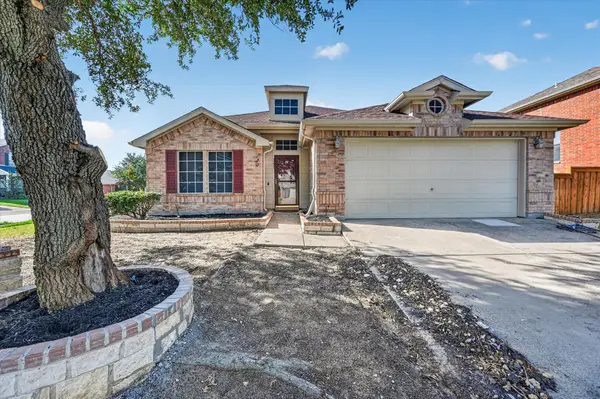 3203 Yeltes, Grand Prairie, TX 75054