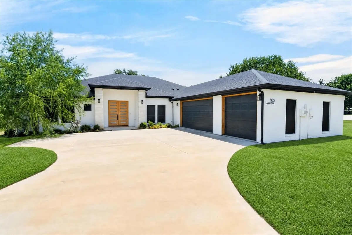 4013 Legend Trail, Granbury, TX 76049 - #1