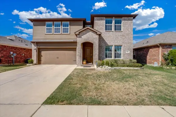 220 Evers Way, Denton, TX 76207