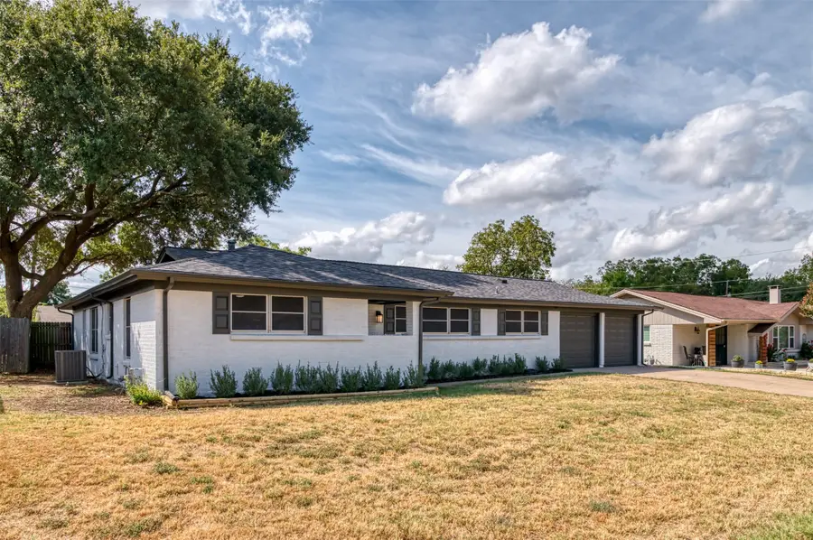 417 Fieldwood Terrace, Hurst, TX 76053 - #2