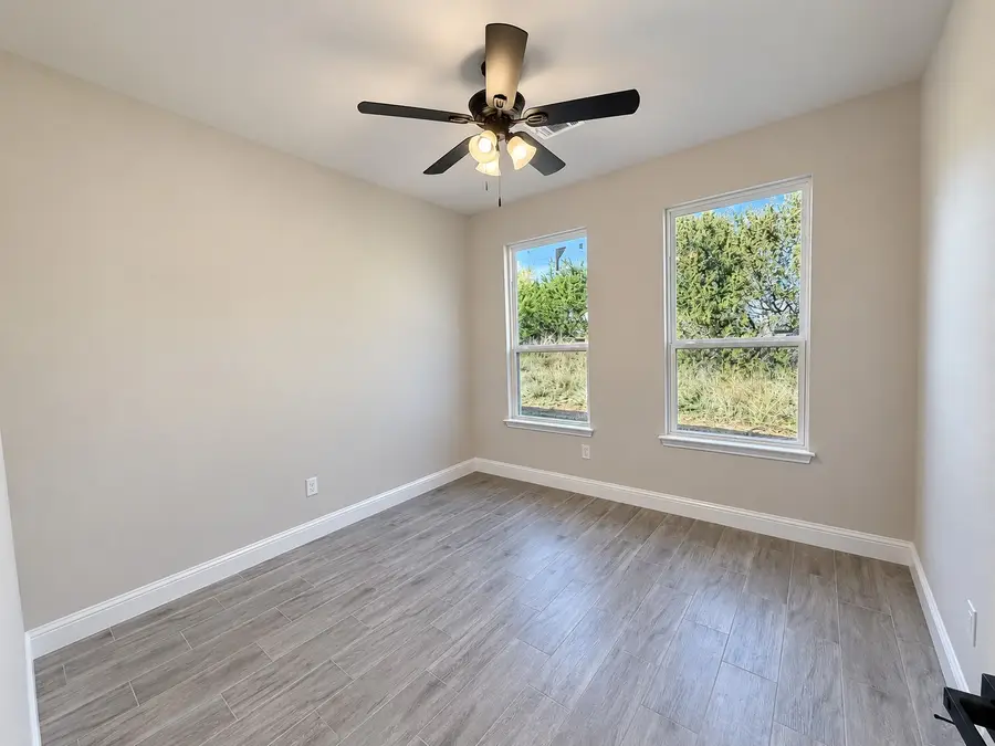 5907 Black Pine Circle, Granbury, TX 76048 - #3