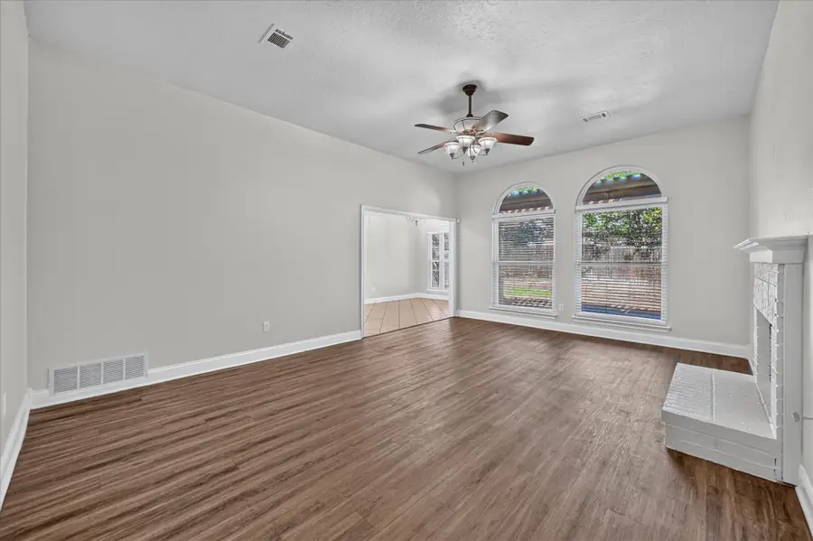 7520 Lake Arrowhead Drive, Fort Worth, TX 76137 - #2