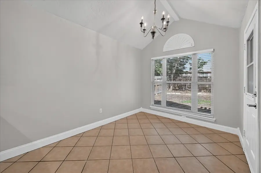 7520 Lake Arrowhead Drive, Fort Worth, TX 76137 - #3