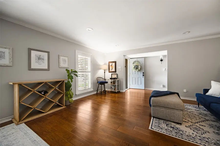 10945 Middle Knoll Drive, Dallas, TX 75238 - #2