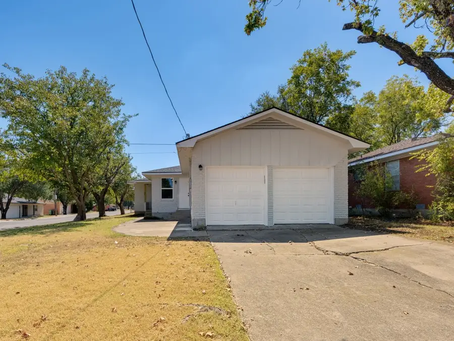 400 W Anita Street, Sherman, TX 75092 - #3