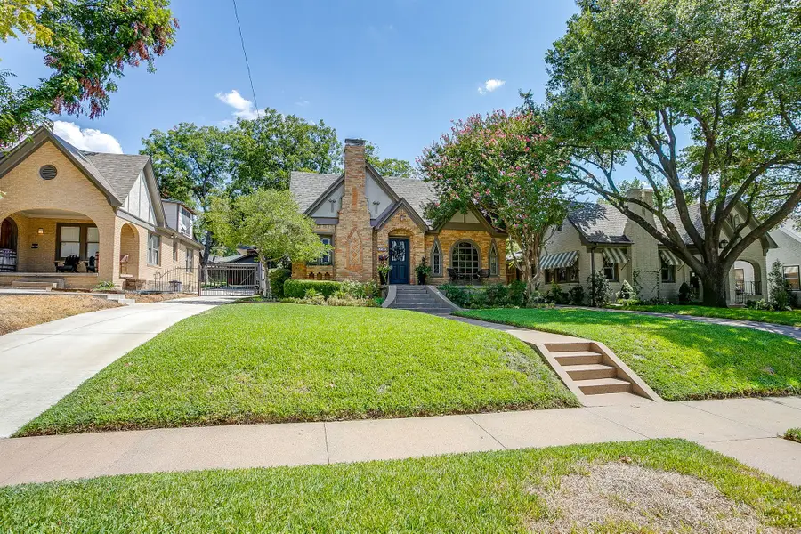 2209 Tremont Avenue, Fort Worth, TX 76107 - #3