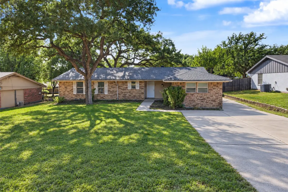 224 Mountain View Drive, Azle, TX 76020 - #1