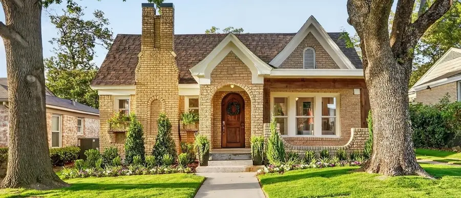 3323 Ivandell Avenue, Dallas, TX 75211 - #2