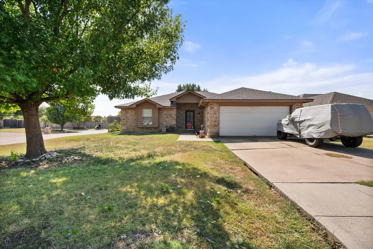 7 Mills Court, Mansfield, TX 76063 - #1