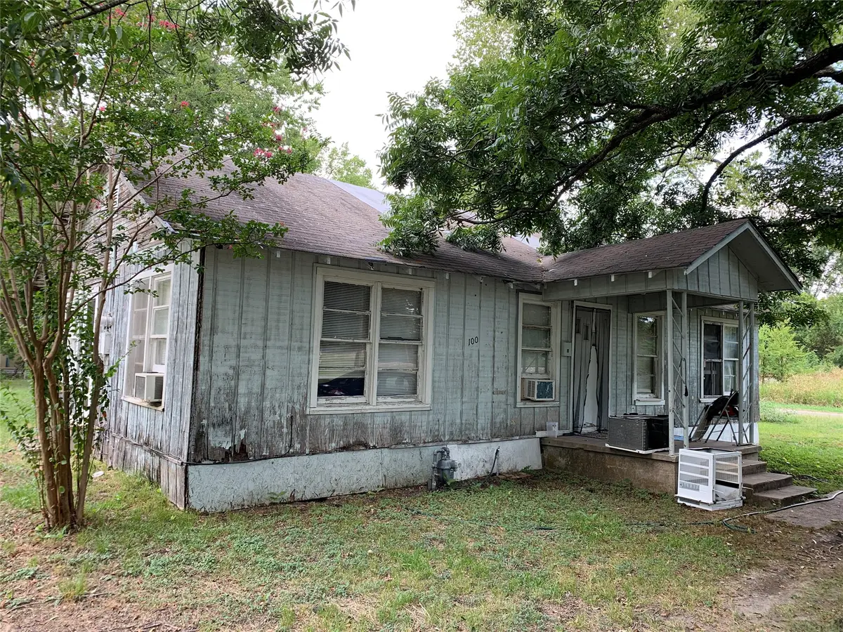 100 S Wright Avenue, Kerens, TX 75144 - #1