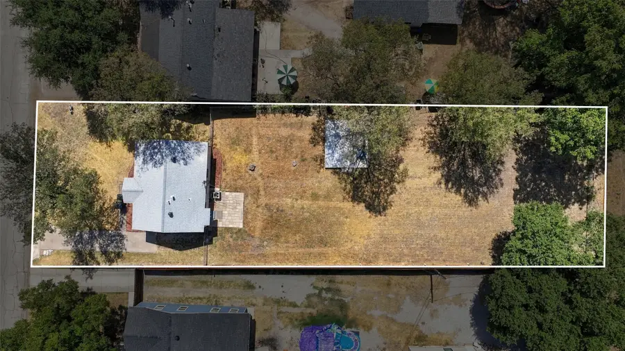 605 NE 33rd Street, Grand Prairie, TX 75050 - #2