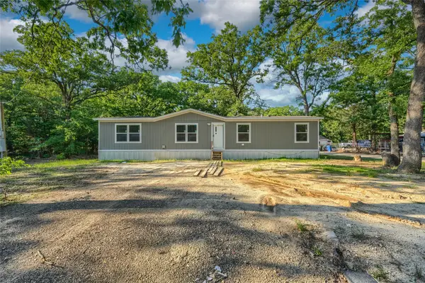 1808 Grady Road, Hawk Cove, TX 75474