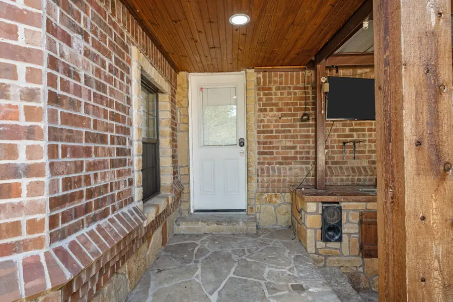 602 SE 18th Street, Mineral Wells, TX 76067 - #3