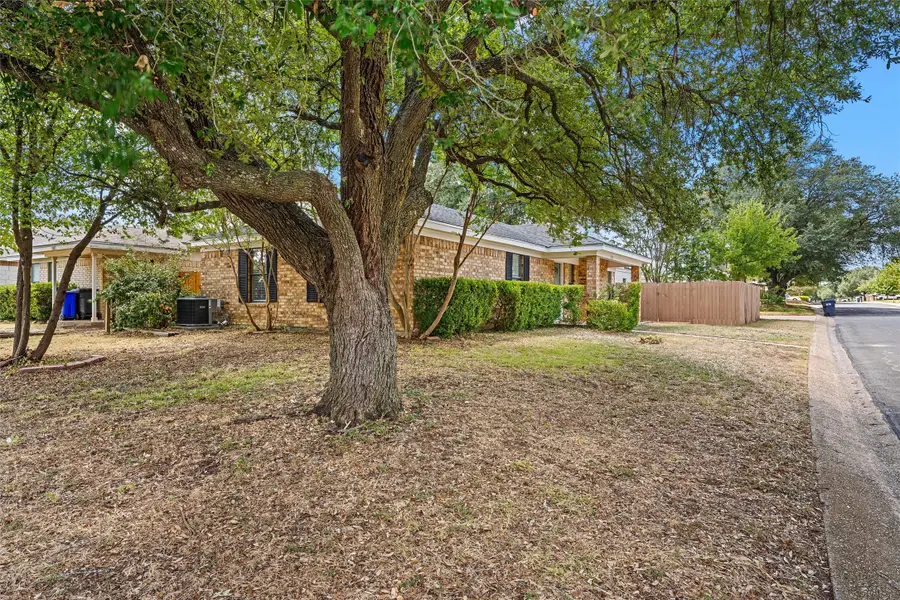 1301 Chapel Creek Road, Waco, TX 76712 - #2