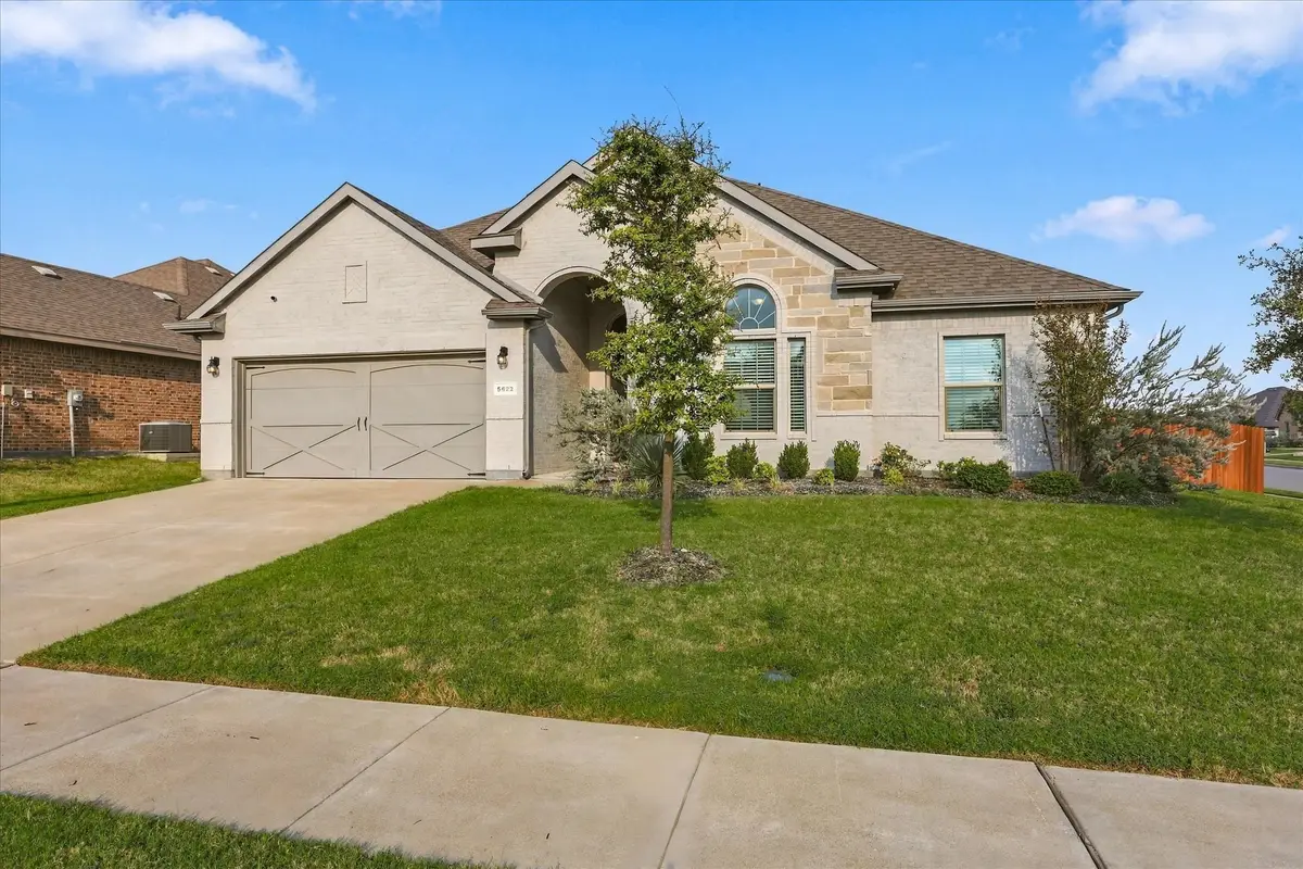 5622 Log Cabin Court, Midlothian, TX 76065 - #1