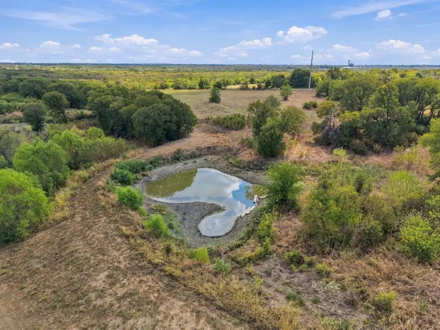 254 N Cooke Road, Ennis, TX 75119 - #2