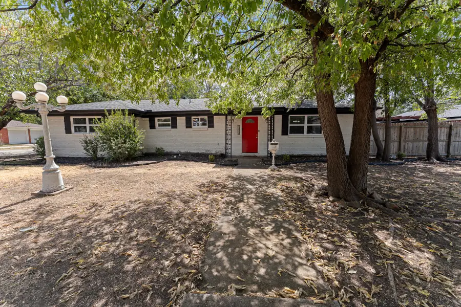 4928 Ira Street, Haltom City, TX 76117 - #2