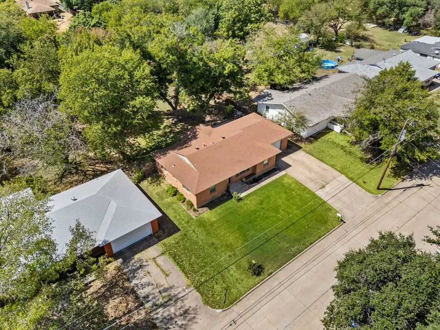 1134 Usher Street, Benbrook, TX 76126 - #2