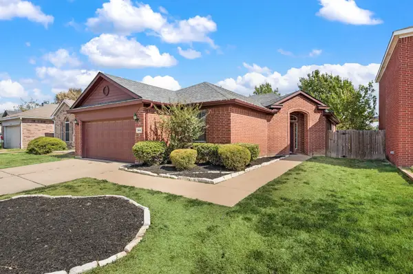 8644 Arcadia Park Drive, Fort Worth, TX 76244