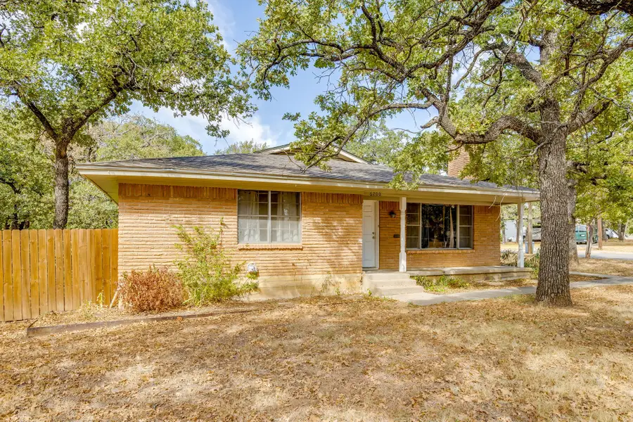 6200 Forest Hill Drive, Forest Hill, TX 76119 - #2