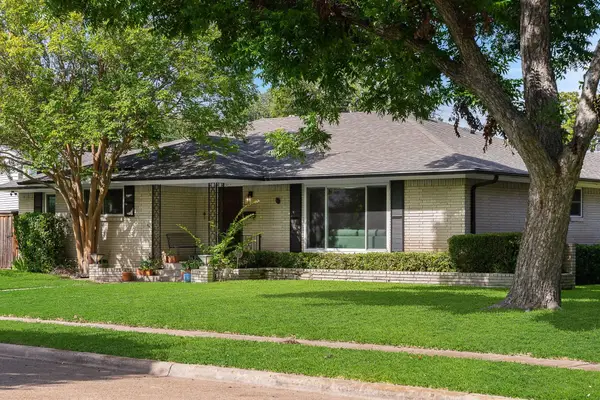 2677 Heatherwood Drive, Dallas, TX 75228