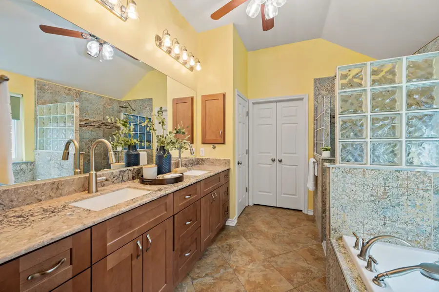 2233 Wembley Wood Lane, Bedford, TX 76022 - #3