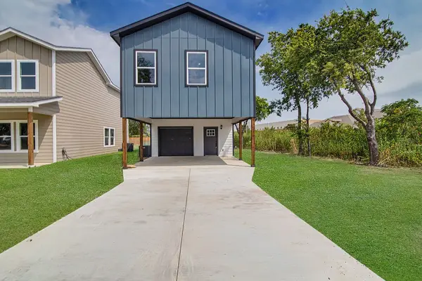 316 W Gambrell Street, Fort Worth, TX 76115