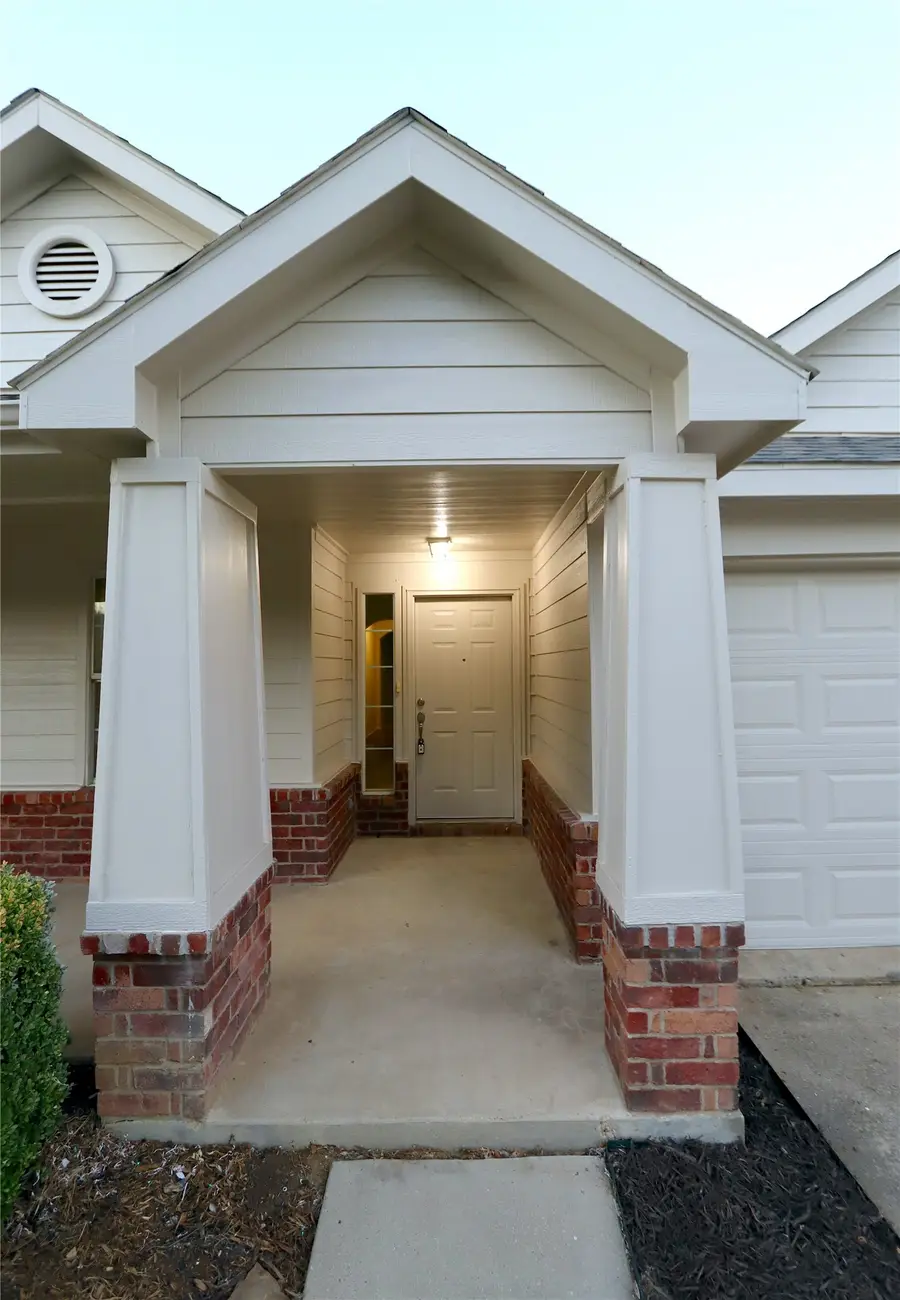 1000 Warbler Lane, Aubrey, TX 76227 - #2