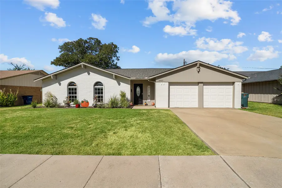 2621 Elk Grove Road, Carrollton, TX 75007 - #2