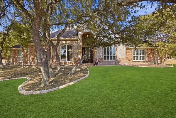 199 Deer Creek Drive, Aledo, TX 76008