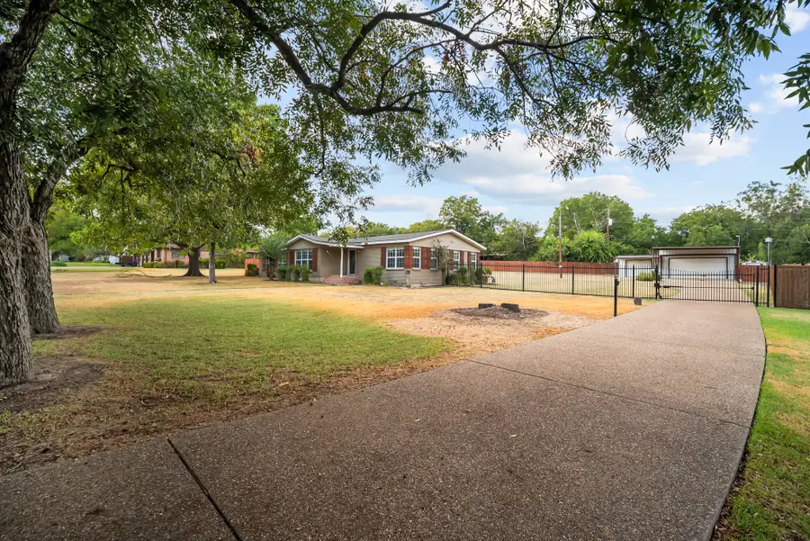 3709 Pecan Park Drive, Weatherford, TX 76087 - #2