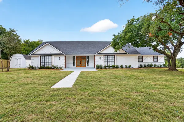 111 Woodcrest Street, Weatherford, TX 76087