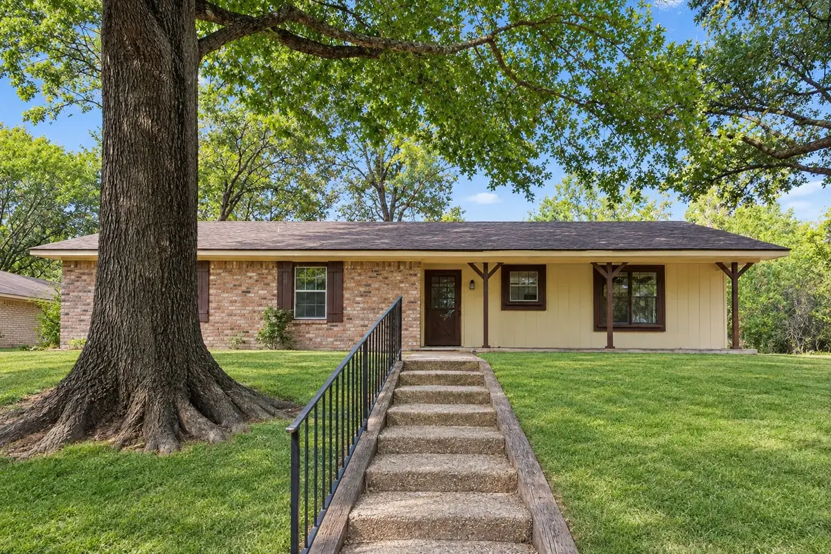 1724 Glenbrook Street, Corsicana, TX 75110 - #1