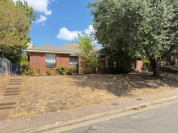 11416 & 11414 Summertree Lane, Dallas, TX 75243