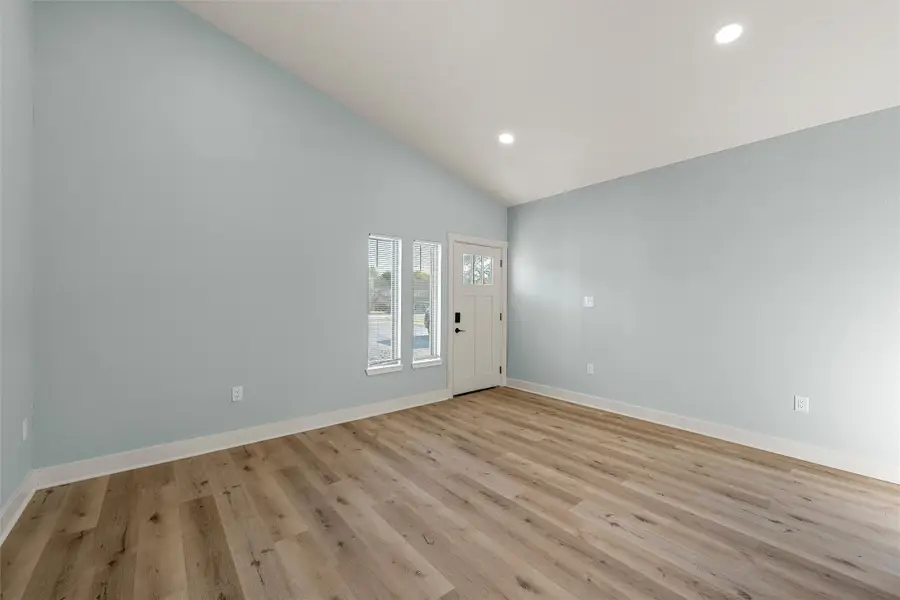 711 4th Street, Eddy, TX 76524 - #3