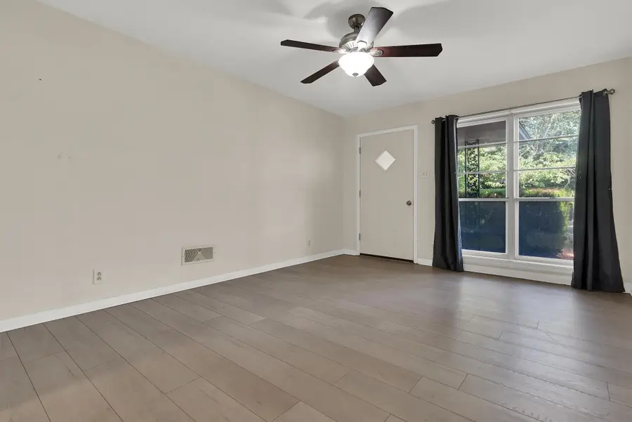 2500 W Elm Street, Denison, TX 75020 - #3