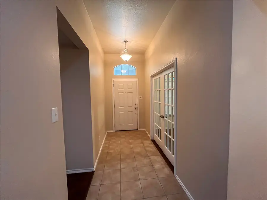 615 Magnolia, Glenn Heights, TX 75154 - #2