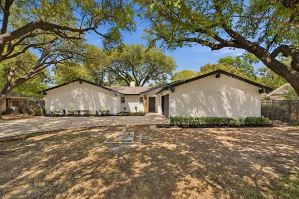 4905 Rock River Drive, Fort Worth, TX 76103