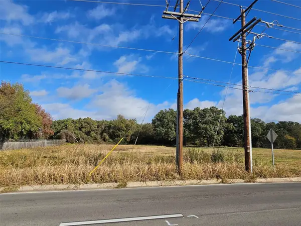 7609 John T White Road, Fort Worth, TX 76120