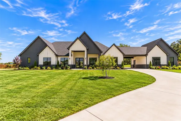 5833 Grey Wolf Court, Fort Worth, TX 76140