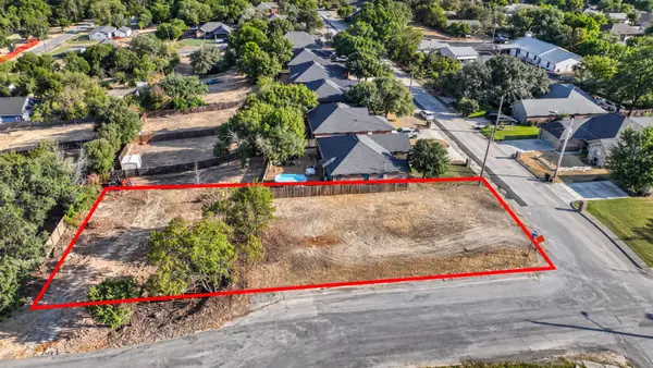 901 King Street, Weatherford, TX 76086