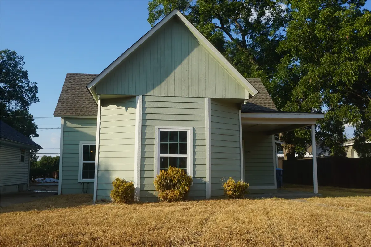 127 E Hull Street, Denison, TX 75021 - #1
