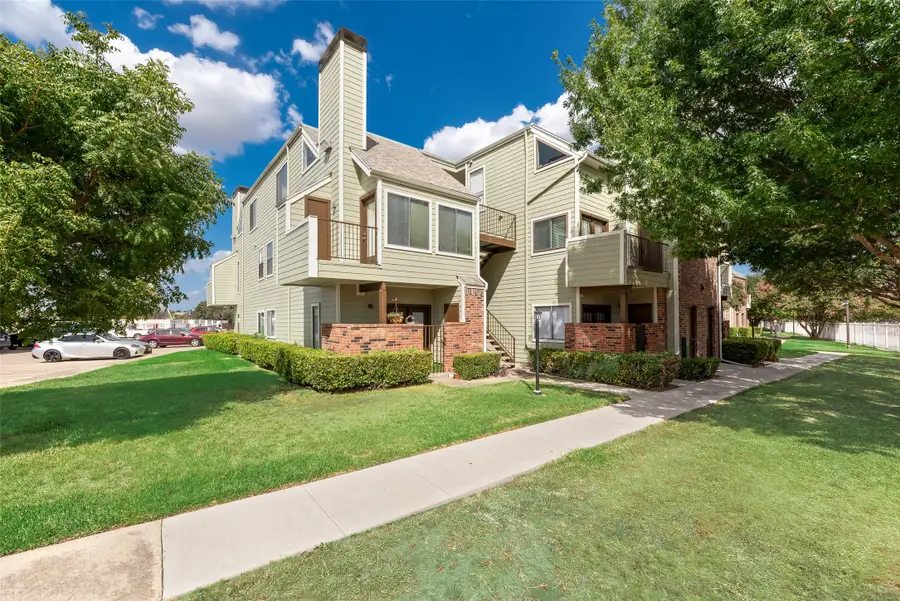 3129 Sondra Drive #102, Fort Worth, TX 76107 - #2