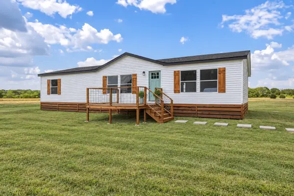 1085 County Road 4935, Trenton, TX 75490