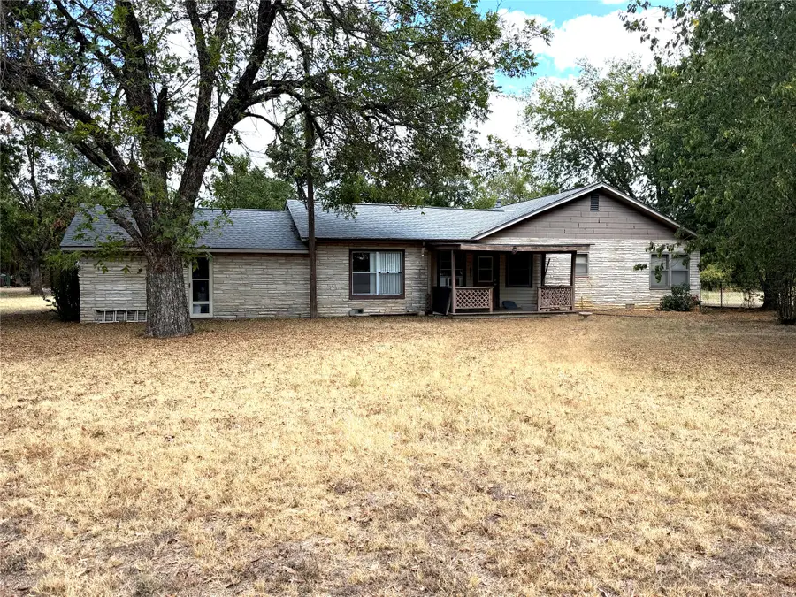 316 S Erath Street, Iredell, TX 76649 - #2